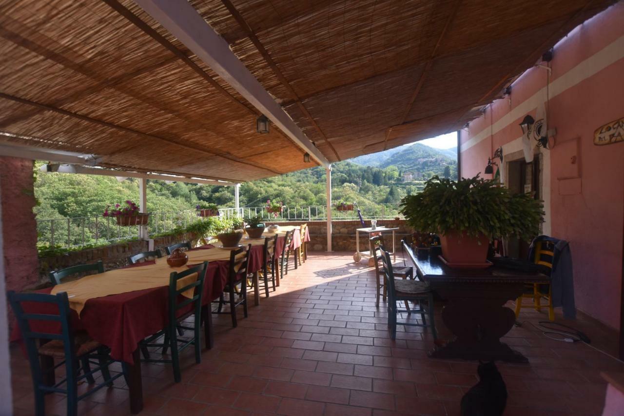 Agriturismo Locanda Del Papa Специя Екстериор снимка