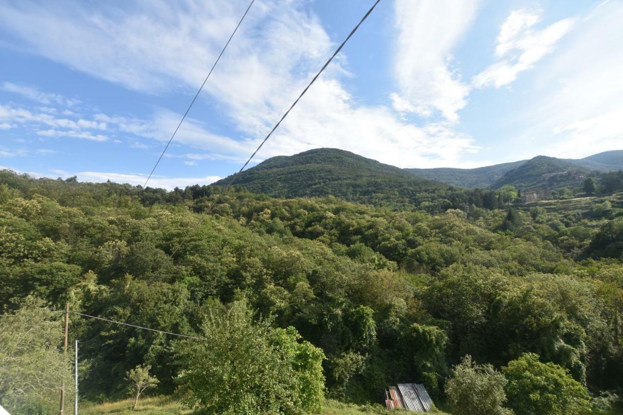 Agriturismo Locanda Del Papa Специя Екстериор снимка